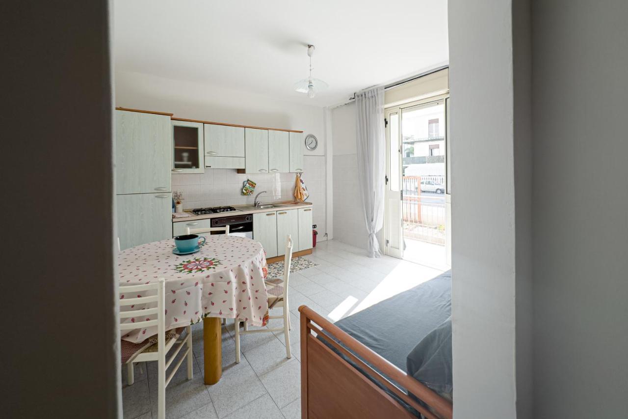 Seashore House - Appartamento A 100 Mt Dal Mare Villafranca Tirrena Exterior foto